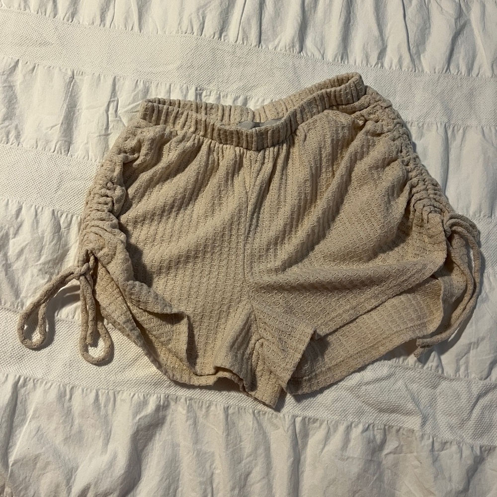 gaza cream booty shorts